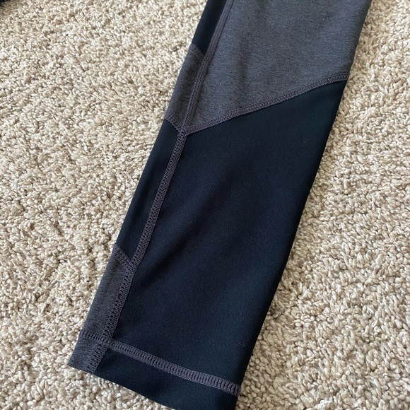 Zella gray black color block Banded athletic workout Leggings size XS - Picture 9 of 15